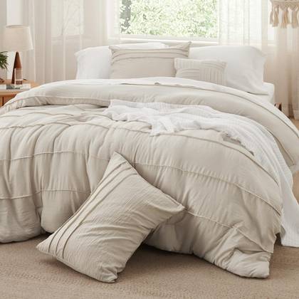 Bedsure 3-4 Pieces Comforter Set, Pinch Pleat Bedding OEKO-TEX Certified All Season Soft Cozy Bed Set for Bedroom Home Decor